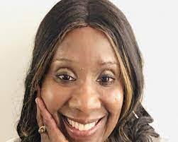 Esther Cram's Instagram, Twitter & Facebook