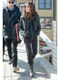 © instagram от facebook, 2021. Healthy Lifestyle Tips On Healthy Eating And Fitness Fashion Style Ellen Page