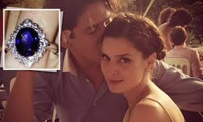 Fernanda Aragonés se comprometió con Alejandro del Villar