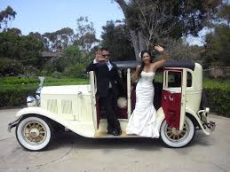 Classic Wedding Car Rental For More Than 10 Years And We Are The Largest Vintage Old Car Old Classic Cars Best Small Cars Wedding Car