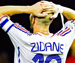 Zidane zal ongetwijfeld niet blij zijn geweest, maar wist het incident ook de welshman krijgt het vertrouwen van zidane. Remembering Zinedine Zidane S Headbutt And The 2006 World Cup Final Bleacher Report Latest News Videos And Highlights