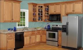 Colors With Oak Trim Picture On Light Oak Kitchen Cabinets Wall Color Kitchen Cabinets Oak Kitchen Cabinets Wall Color Kitchen Floor Plans