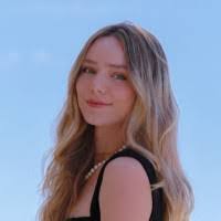 Madeline Taylor's Instagram, Twitter & Facebook