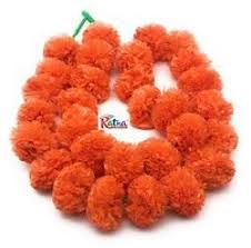 Add artificial marigolds to your flower arrangement for a creative and elegant touch. Artificial Marigold Fluffy Flowers Garlands For Decoration à¤†à¤° à¤Ÿ à¤« à¤¶ à¤¯à¤² à¤« à¤² à¤— à¤° à¤² à¤¡ à¤†à¤° à¤Ÿ à¤« à¤¸ à¤¯à¤² à¤« à¤² à¤µà¤° à¤— à¤°à¤² à¤¡ à¤¨à¤•à¤² à¤« à¤² à¤• à¤® à¤² Ratna Handicrafts Delhi Id 18897326897