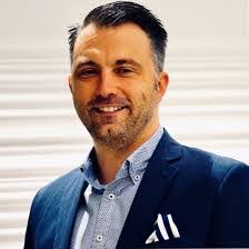 Dino Manfredi's Instagram, Twitter & Facebook