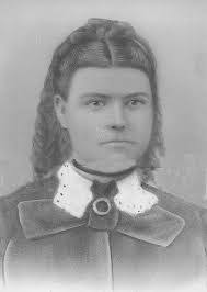 Carolyn Corder's Instagram, Twitter & Facebook