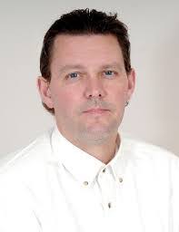 Ed Whitaker's Instagram, Twitter & Facebook