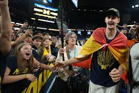 Kings & Clippers Linked to Draft Reach for Michigan Star, But It’s Not Yaxel Lendeborg