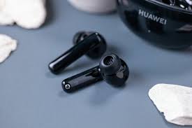 The current version from apple's app store also did not recognise the freebuds 4i at the time of testing. Huawei Freebuds 4i Im Test Mussen Die Airpods Zittern Curved De