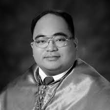 Angela Weisleder's Instagram, Twitter & Facebook