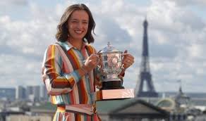 Born 31 may 2001) is a polish professional tennis player. Swiatek Macht Ganz Polen Stolz Ovb Heimatzeitungen