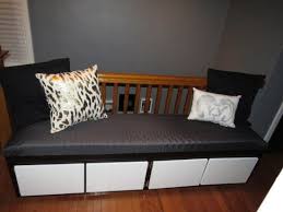 Un Banc Avec Du Rangement Et Ikea Lack Ikea Banc De Rangement Piratage Meubles Ikea