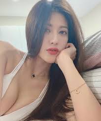 Sharon Tracy Rose (@am_sharontracyrose) • Instagram photos and videos