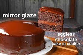 Make sure the glaze pours over each side of the cake as well. Mirror Glaze Cake Recipe Eggless Chocolate Mirror Glaze Mirror Cake