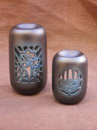 Brule Parfum Khamsa En Ceramique Atelier Soupcon D Art Alger 2013 Idees Creatives Pottery Salt And Pepper Shaker
