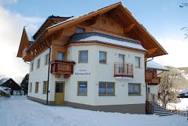 Biegen sie direkt auf der kreuzung rechts ab. Klemmerhof Gasthof Bauernhof Pension Ferienwohnung