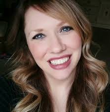 Lisa Metzger's Instagram, Twitter & Facebook