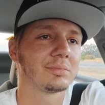 Redding, CA Roommates & rooms