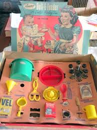 Designed for ages three to 15 with a 21 inch tall counter, the set is made of durable composite. 130 Best Vintage Toy Kitchen Ideas Toy Kitchen Vintage Toys Old Toys