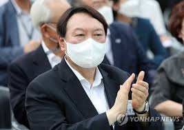 빨간우산 든 지지자들…윤석열 공개행보 '관심 집중'. ë'ê°€ì§€ ë²„ì „ ìžˆë‹¤ ìœ¤ì„ì—´ XíŒŒì¼ ì— ë­ê°€ ìžˆê¸¸ëž˜ ì—°í•©ë‰´ìŠ¤