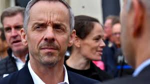 Minister, unions disagree