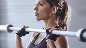 Wir zeigen dir die besten übungen für dein rückentraining. Freeletics Gym Mit Langhanteltraining Zum Beachbody