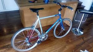 Ehemaliges Triathlon Fahrrad Aus Den 80zigern Von Quintana Roo Umbau Auf Citybike Klassiker Mit Rennrad Quintana Roo Supe Triathlon Fahrrad Rennrad Fahrrad