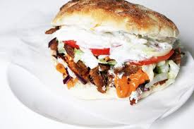 Vegan Doner Kebab With Two Sauces Cheap And Cheerful Cooking Veganer Doner Gesunde Vegane Rezepte Vegane