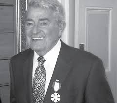 His first hit, buenas noches mi amor, launched his career, and his biggest hits include la dame en bleu and je déclare l'amour au monde entier. Michel Louvain Membre De L Ordre Du Canada Le Courrier Du Sud