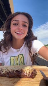 Stephanie Carnes's Instagram, Twitter & Facebook