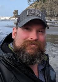 Glenn Timmerman's Instagram, Twitter & Facebook