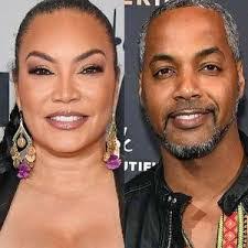 Larry Bliss's Instagram, Twitter & Facebook