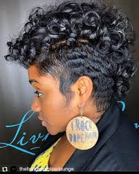 Because curly hair has its own unique patterns and textures it can be tricky to cut and is why i have chosen to further educate myself in current innovative techniques and products specifically created for curly hair to maximize your curly hair needs. Hair Salon Locator On Instagram Style From Livingstephanie1025 Of The Living Room Hair Lounge In Ferndale Michigan Repos Hair Salon Hair Short Hair Styles