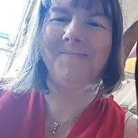 Leann Kirk's Instagram, Twitter & Facebook