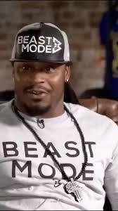 This Marshawn Lynch clip will forever be funny. 😂 (via  @shosports/Instagram)