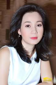 Diễn viên Hoàng Trinh: Tài năng của làng kịch nghệ