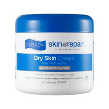 I like to mix my body oil with this moisturiser for dry skin because the effect will be more long lasting and it works better for me. Rosken Skin Repair Dry Skin Cream 250ml Watsons Singapore