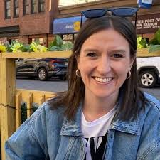 Beth Kopp's Instagram, Twitter & Facebook