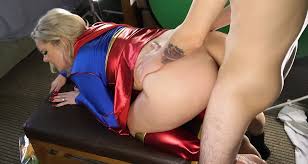 Blonde Photo Model Gives Her Big Ass To Her Biggest Fan Porn Videos |  xHamster