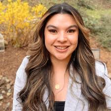 Katrina Swenson's Instagram, Twitter & Facebook