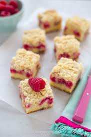 Le torte sono preparate con cura dai nostri pasticceri, con prodotti freschissimi e di qualità. Torta Crumble Con Lamponi Chiarapassion