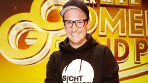 A day out in seoul with the korean team. Gewinner Des Rtl Comedy Grand Prix 2017 Bei Rische S Drolshagen