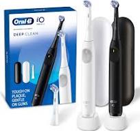 Oral-B iO Series 2 Electric Toothbrush, Pure White & Night Black, 2pk., 3  Brush Heads