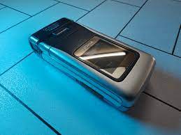 Retro Review, Nokia N90 : The ...