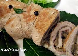 Il rotolo di tacchino ripieno è un secondo piatto che si prepara facilmente riempendo la fesa di prendete la fesa di tacchino e battetela con il batticarne (4) facendo attenzione a non creare buchi. Rollata Di Tacchino Ripiena Di Speck E Funghi Rita S Kitchen