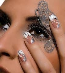 Gorgeous Silver And White Nail Design French Nagel Muster Nagel Gel Kreative Nagel