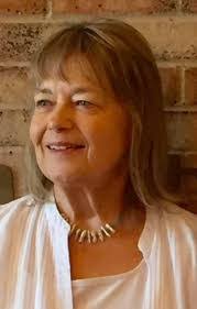 Linda Savage's Instagram, Twitter & Facebook