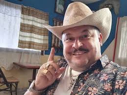 Urmăriți in premiera serialul profu' episodul 8 online din 5 noiembrie 2019. Pro Tv Ce Familie FrumoasÄƒ Are BobiÈ›Äƒ Din Las FierbinÈ›i Actorul A Fost AlÄƒturi De SoÈ›ie È™i Copii La Frozen 2