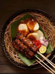 Saat bangsa kolonial memakan sate dengan bahan dasar daging, masyarakat. Resep Sate Kere Khas Solo Yang Enak Untuk Dinikmati Semut Aspal