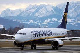 Finden sie hier ihr persönliches flugziel. Ryanair Close Photos Free Royalty Free Stock Photos From Dreamstime